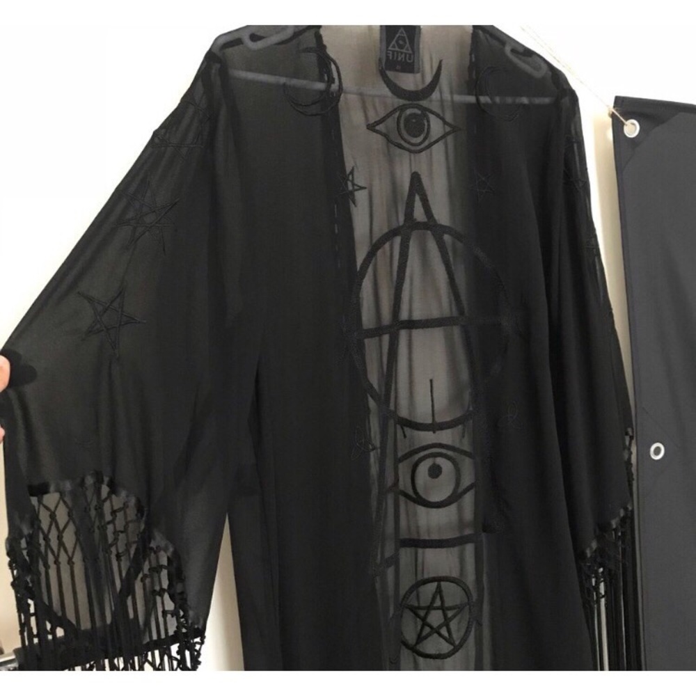 ✨🔮Unif Wiccan Kimono🔮✨ - Picture 5 of 5